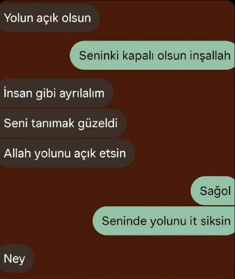 askauzakgizem's tweet photo. Bizim için en normal vedalaşma şekli https://t.co/pCKQWOFI2q