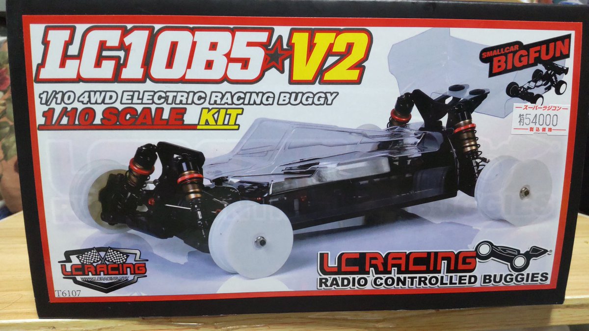 snowmiku2010's tweet photo. 秋葉原に買い物に行って帰宅なう!LCレーシングのLC10B5V2を買ってきました！(≧▽≦) https://t.co/QwMiGrOQ5L