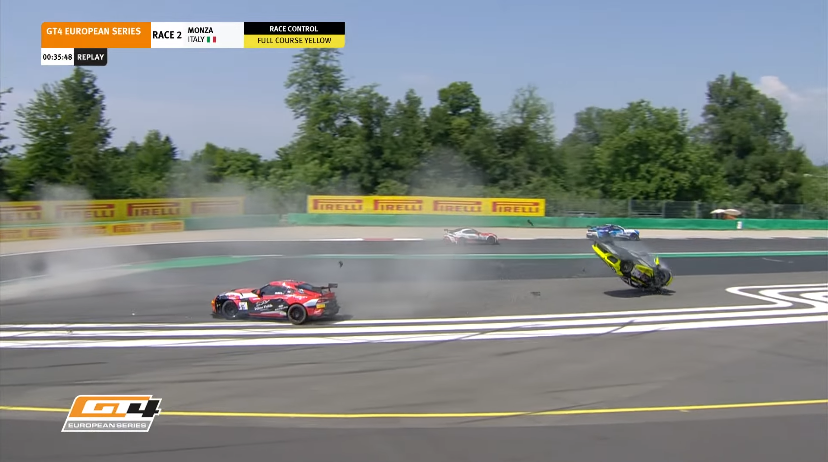 crash71100's tweet photo. Enorme crash en GT4 Europe ! #GT4Europe https://t.co/hKpOUvk8Hm