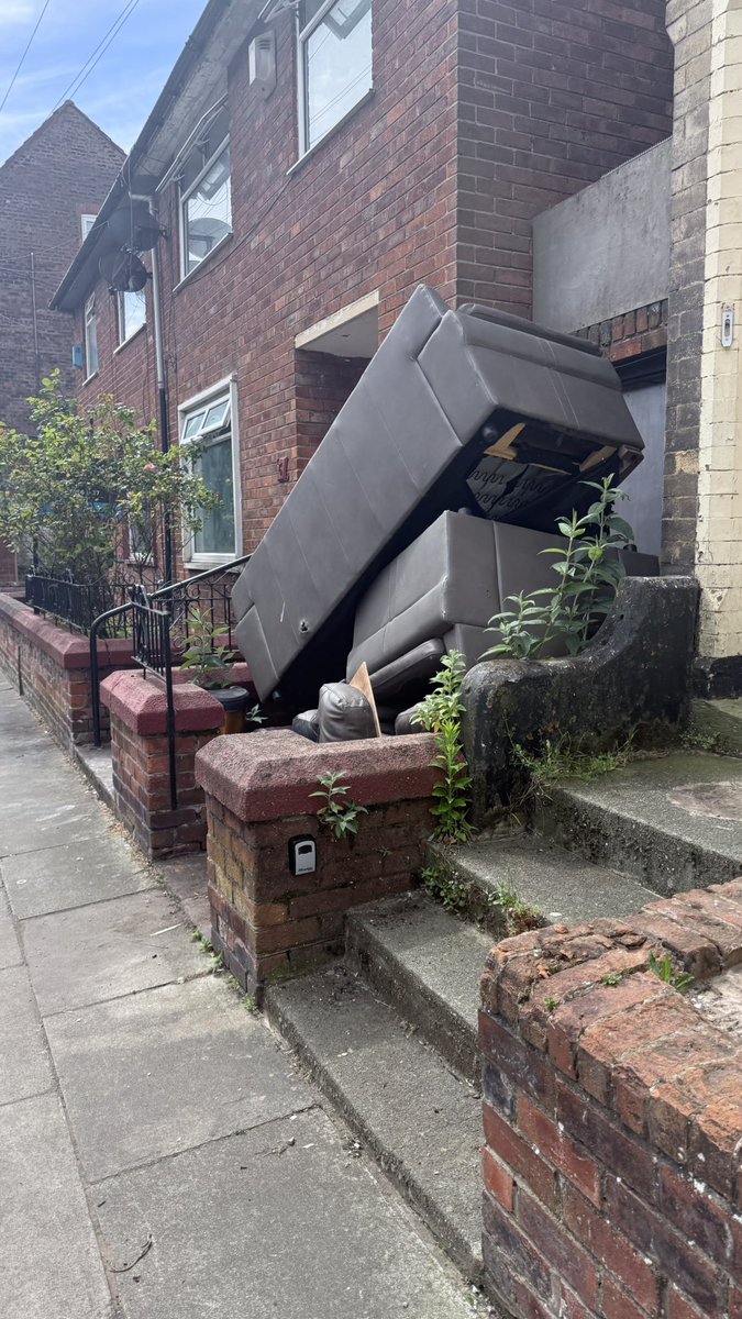 JoeDunne_'s tweet photo. Today I have been out in the Rocky Lane area visiting neighbours about the upcoming skips. Whilst out spoke to neighbours about a variety of issues including parking and houses that may be operating without the correct permission. 

Whilst out reported dumping on Sunlight Street, Dominion Street, Ellel Grove and Rockhouse Street. 

Interestingly, I door knocked number 7 Rocky Lane that has put in a planning application for certificate of lawfulness for HMO. The property appeared empty, with one of the rooms visibly empty and not occupied, which would go against conditions for CoL 

If neighbours have any other concerns please email Joe.Dunne@liverpool.gov.uk