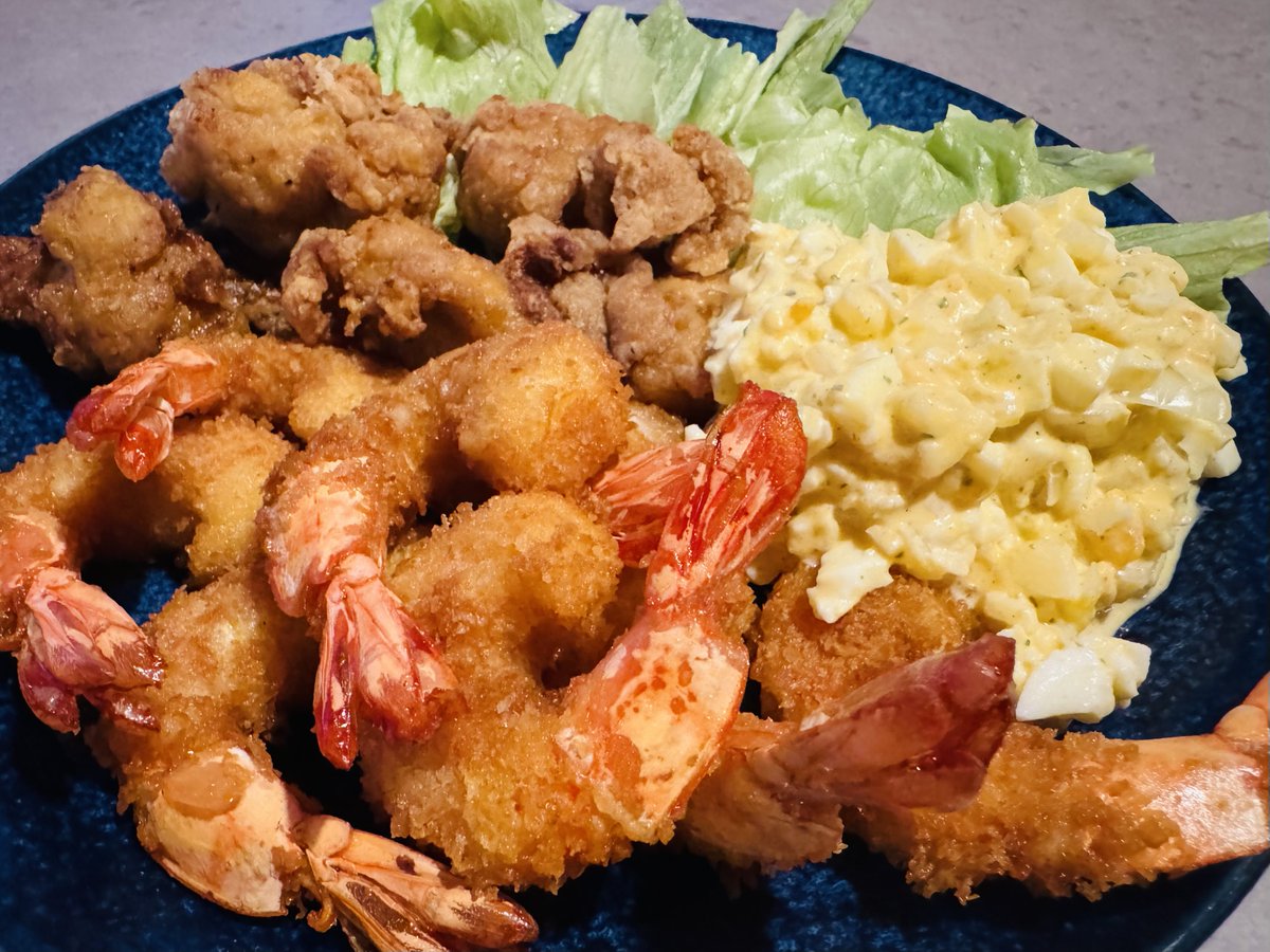 nmzsan's tweet photo. 今日は夫が夜ご飯作ってくれまして
手作りエビフライほーんとうまうま https://t.co/dPtJa788Xw