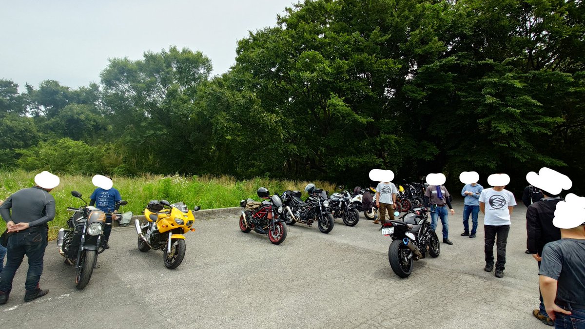 Milla_move's tweet photo. 実は秋ヶ瀬SV定例会行くのは初めてでした🏍³₃
帰りに地元の道の駅でライダーの義務してきた🍦
#秋ヶ瀬SV定例会 https://t.co/yv6vFfXct0