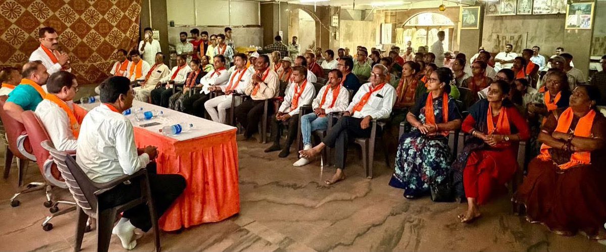 AjayMember's tweet photo. મન કી બાત - ૧૩૪ મો એપિસોડ.
બાપુનગર વિધાનસભા.
કર્ણાવતી મહાનગર. https://t.co/2bxvQEyUaM