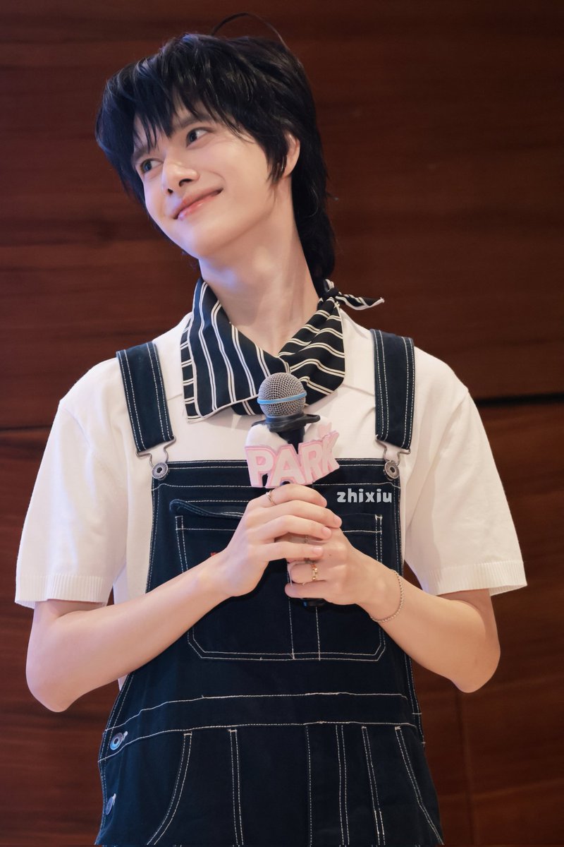 P_zhixiu's tweet photo. 乖乖仔🥰

#BigParkTianjinFanmeeting
#bigpark
#atdpark 
@_atdpark https://t.co/WTQuNxgOfT