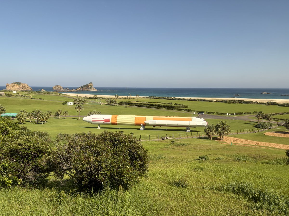 si_meiji's tweet photo. 初めての種子島
霧で飛行機が欠航になり高速船で鹿児島→種子島になったり、台風を避けるために飛行機の予約を変更したり、空港までの交通手段を考えたり大変な出張でしたが、無事に羽田に戻ることに成功 https://t.co/jfuHailZh9
