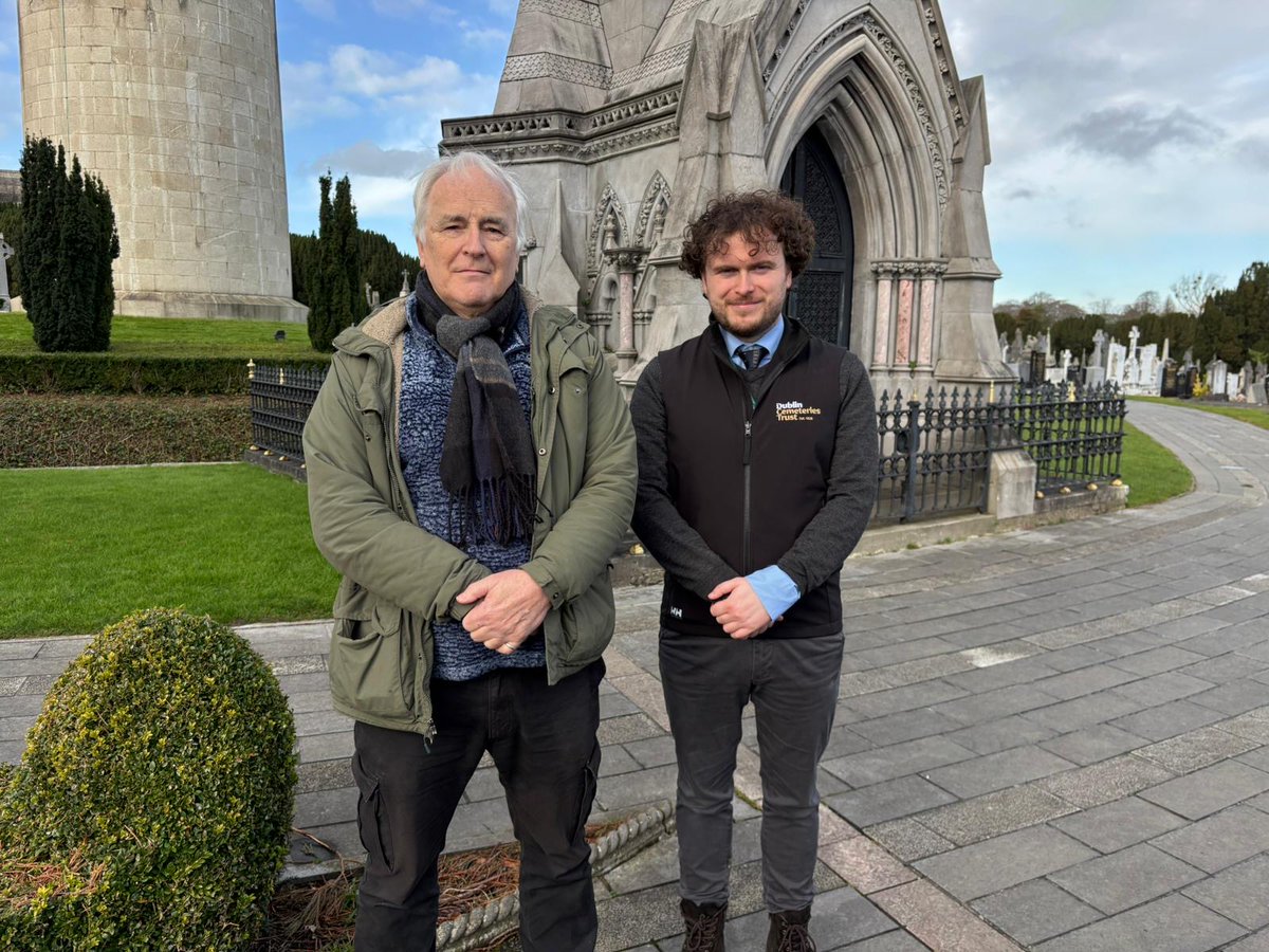 RTEHistoryShow's tweet photo. On tonight's show, we take a tour of Glasnevin Cemetery. 

We’ll explore the history of the cemetery, the stories of some of the people buried here, and what this place reveals about this country's social and political history.

Tune in to RTÉ Radio One from 6PM. https://t.co/JX8ZktB6JC