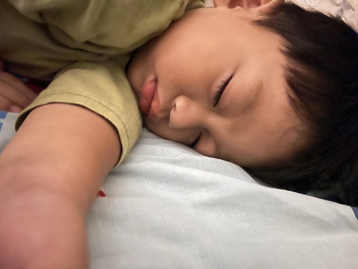 mandakrtka's tweet photo. I’m afraid people won’t be kind to u when i’m not around
I’m afraid someone might take advance of your innocence
I’m afraid i can’t be here forever to keep you safe
May Allah guide u and protect u when i’m not around my dear🥹🙏. https://t.co/MDq7Zdo6tO