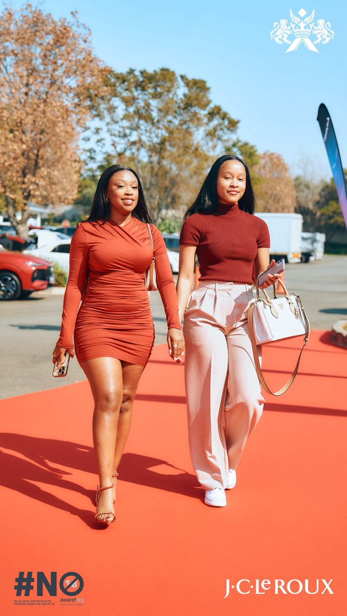 HouseOfJCLeRoux's tweet photo. Day 2. The sparkle continues ✨
More bubbles. More moments

#JhbBubbly #JcLeRouxExactly #JCLeRoux https://t.co/PtrnrEjstY