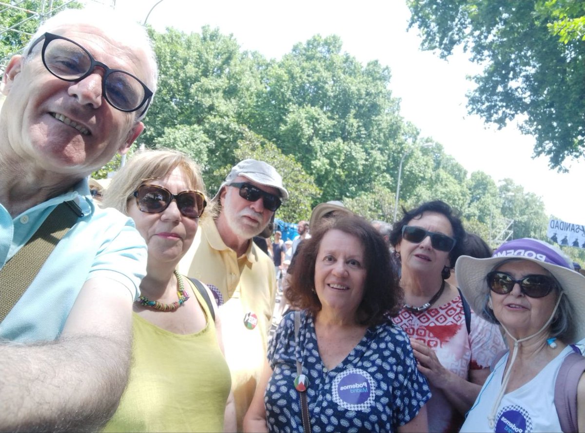 CarFuribunda's tweet photo. Hoy el Círculo @PodemosFuencaEP hemos estado en la Manifestación en defensa de  la Sanidad pública https://t.co/sro0bXeLiT