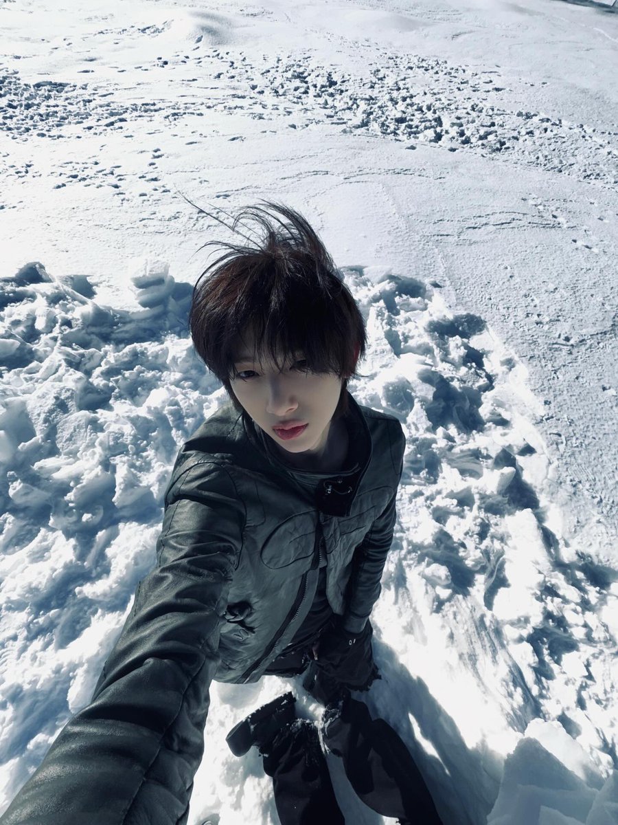 mvuszNe's tweet photo. 패션 주훈 보고싶어••• https://t.co/Xf5exrjYwv