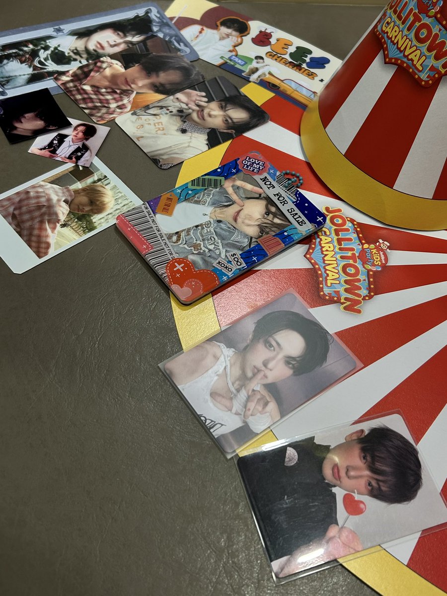 Amipotassium's tweet photo. Happy Birthday to my close personal friends, Harua &amp; Taki! Immediately motivated to do a journal spread for today.

Jolly meeting new friends!

#BeezLove_05z
 @_andTEAMPH @andTEAMofficial https://t.co/JfZc59qNCn