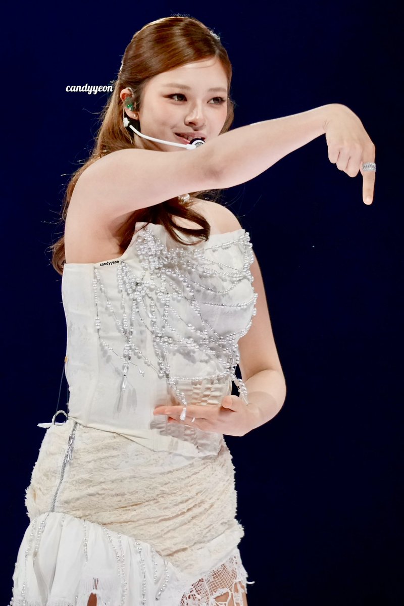 candyyeon_'s tweet photo. 260530 AMSTERDAM

#TWICE #트와이스
#JEONGYEON #ジョンヨン #정연 
#TWICE_THISISFOR_WORLD_TOUR https://t.co/iLgN7kDlIZ