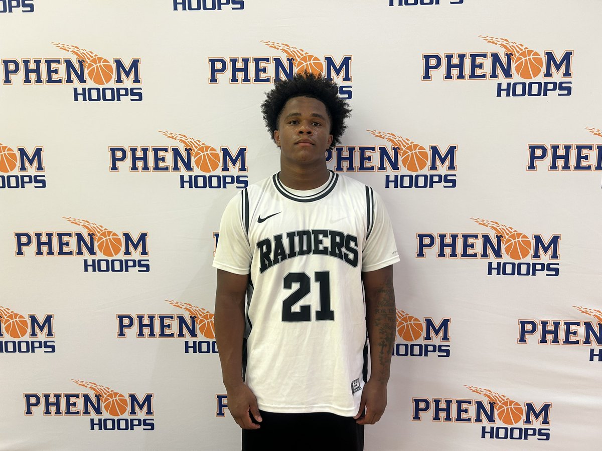 TreySmelcer22's tweet photo. MVP: Jaden Hartsfield
BMSA Raiders Middleton: 18 pts (7 offensive rebounds) 
#phenom252showcase 
#PhenomHoops https://t.co/05psq871PV