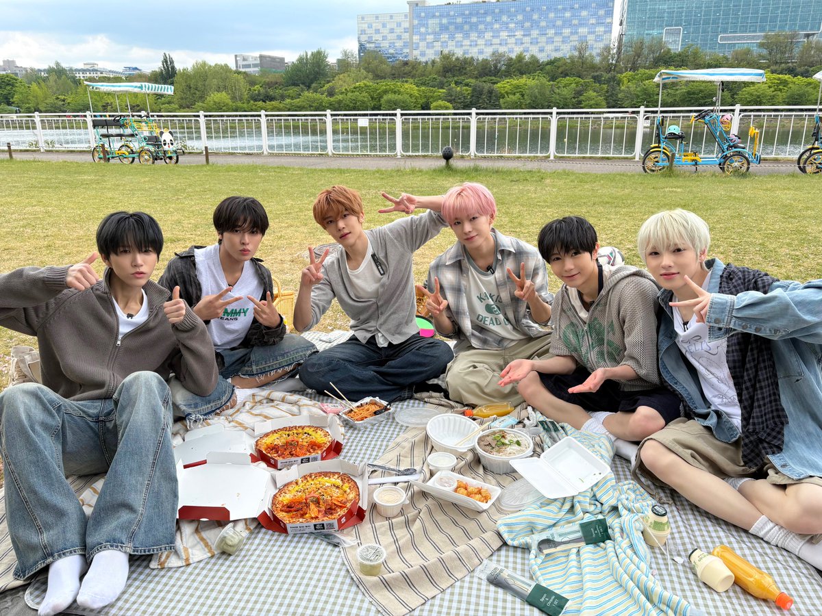 NCT WISH tweet media