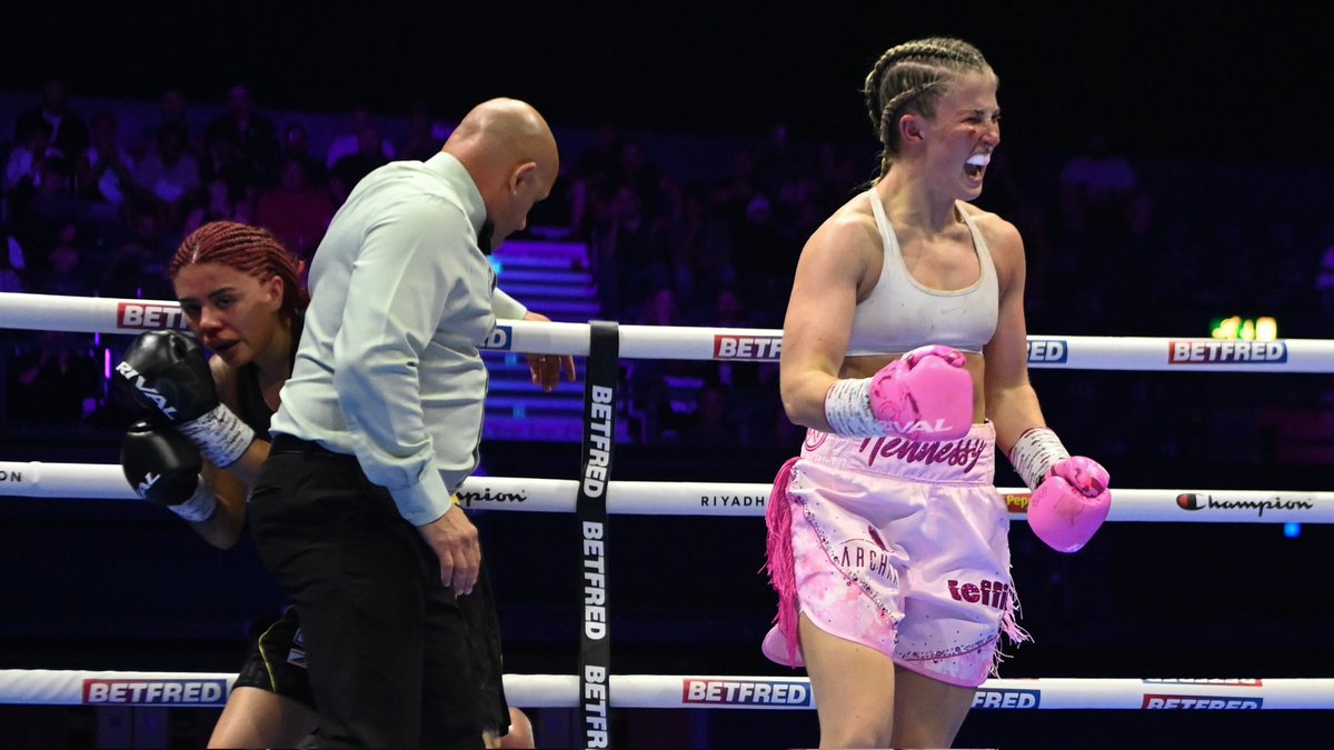 _franhennessy's tweet photo. No more miss nice girl 😤

9-0 and mandatory for the @WBCBoxing world title. Let's go ✨ @boxxer! https://t.co/Kynf7GCWdN