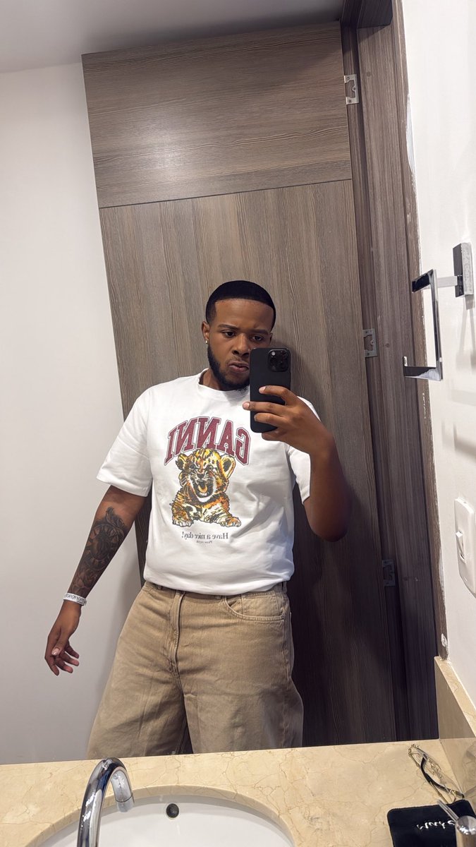 flexgod_ty's tweet photo. https://t.co/JvLpRVcVPw