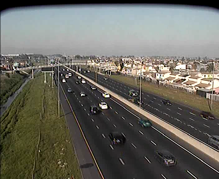 CapeTownFreeway's tweet photo. Update, Crash: N2 Outbound after Jakes Gerwel, is now cleared... #ItCanWait https://t.co/PK49KHeqGC