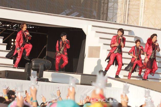 abcaraexample's tweet photo. 私の青春ジャニーズ！！！！！
今日だけは声を大にして言わせてくれぇ！
やっぱりジャニーズが、ジャニーズファミリーが、ジャニーズのエンターテイメントが大好きだぁ〜！！！！！ https://t.co/sHE90USijy
