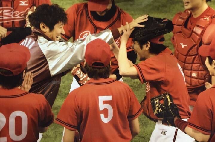 abcaraexample's tweet photo. 私の青春ジャニーズ！！！！！
今日だけは声を大にして言わせてくれぇ！
やっぱりジャニーズが、ジャニーズファミリーが、ジャニーズのエンターテイメントが大好きだぁ〜！！！！！ https://t.co/sHE90USijy