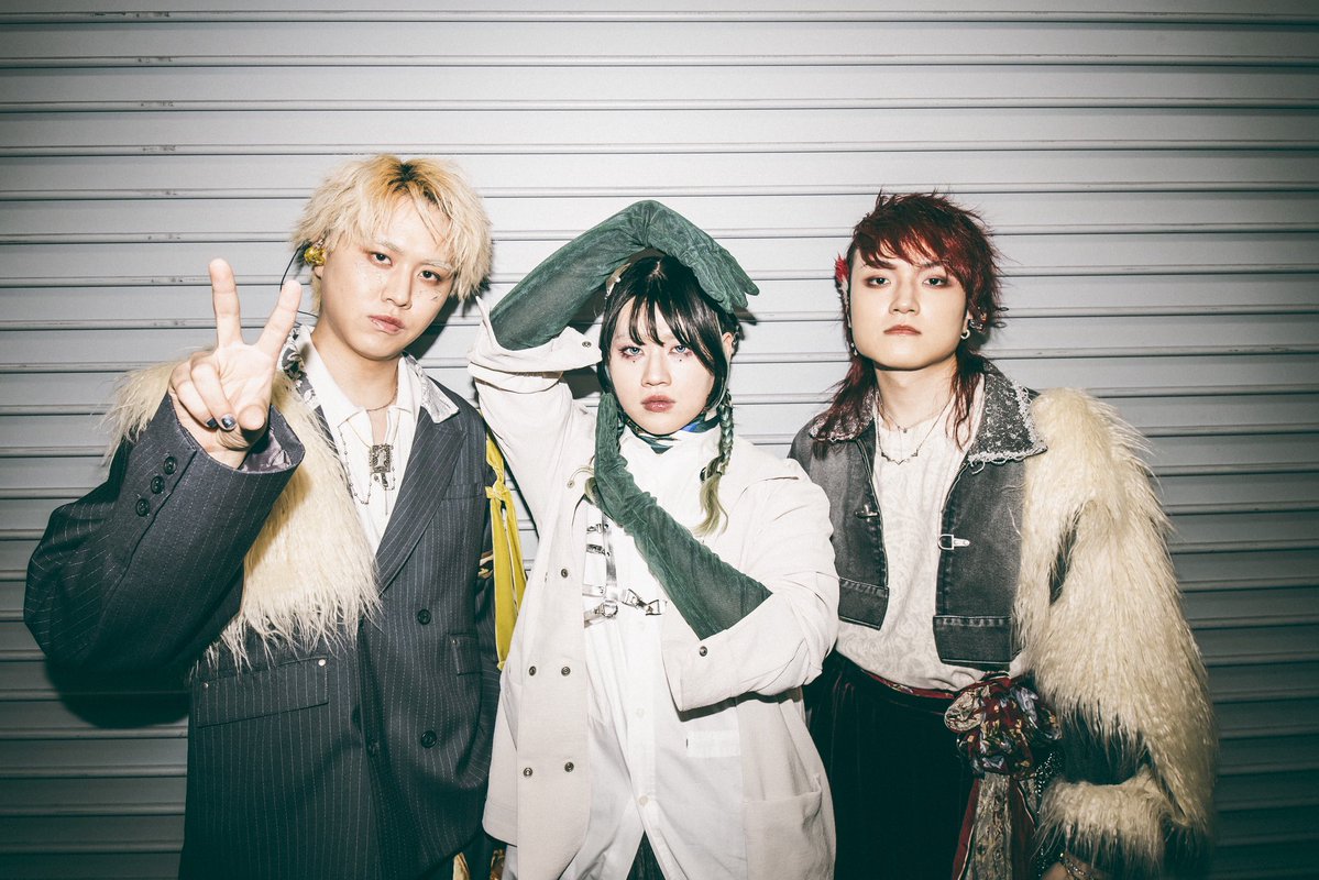 Chev0n's tweet photo. 𓃲𓃵  #三者山羊𓃵  𓃲𓃵

2026.05.31
Chevon Major 1st ONE MAN TOUR
『 三者山羊 』
Zepp Sapporo 公演 Day 2

完

. https://t.co/24gS0IktGg