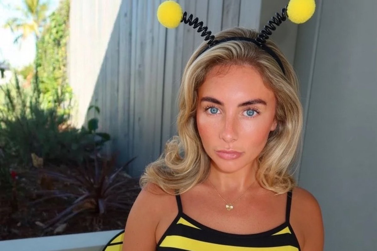 LiveFight's tweet photo. @LinusEkenstam Her name is Bonnie Bee https://t.co/uI96sZ79iC
