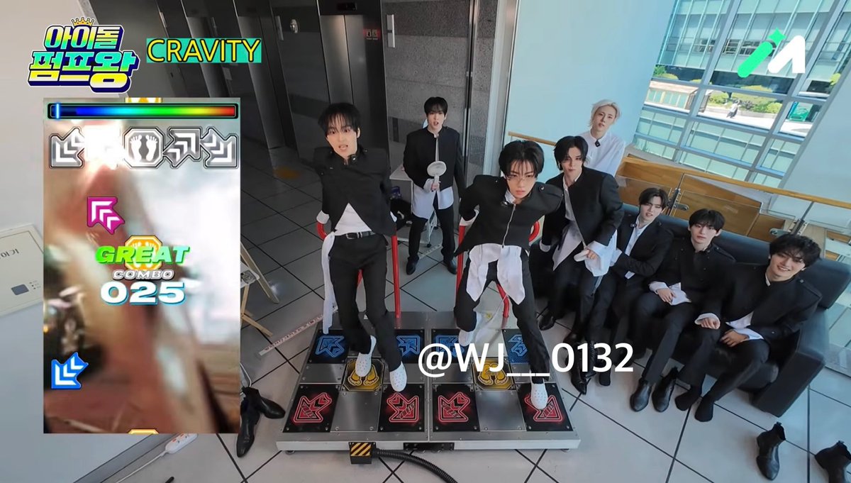 WJ___0132's tweet photo. #크래비티 #아이돌펌프왕 #IDOLPUMPKING 핑퐁즈 펌프 게임 하는거 보고 너무 귀엽고 재밌어 보여요!! 순위에 무려 3명이나 들다니 못하는게 뭔가요.. 😎 https://t.co/CN1wkyZ6Yd
