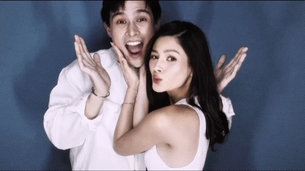 razluvbot's tweet photo. your ever-kulit troparents back at it again (˶ᵔ ᵕ ᵔ˶)

GRAND SUITE TIME WITH AZRALPH #SecretsOfRazzlesHotelRevealeda https://t.co/bHjOucfoqf