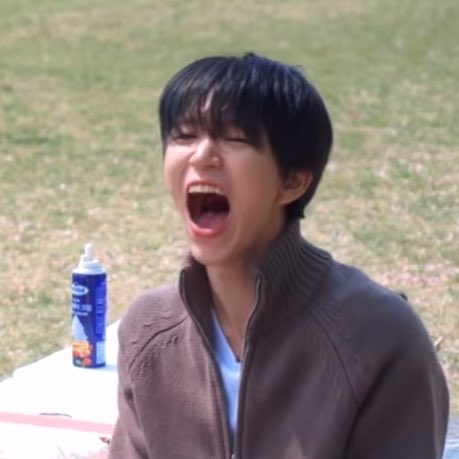butterflyutsie's tweet photo. you know you’re funny when jaehee turns into kirby 😭😭 https://t.co/SNE0GJvME9