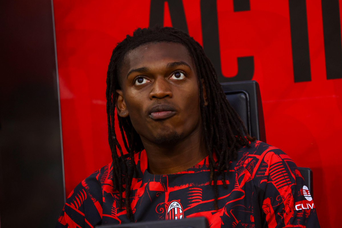 FootyAccums's tweet photo. 26 year old Rafael Leão has confirmed he is ready to leave AC Milan. 🇵🇹

Which Premier League club do you think should go in for him? 🤔 https://t.co/u0EFUyM1fO