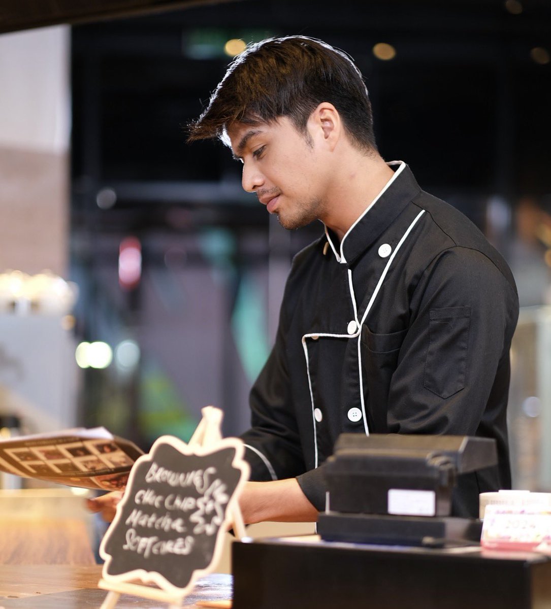 tj_canino's tweet photo. FUN FACT: 🇲🇾Malaysian actor Ben Amir is the man behind RASA Siargao, a halal Malaysian restaurant on the island.

SUPPORT! 🙏

🇵🇭🤝🇲🇾🤝🇵🇸 https://t.co/oCr90z4uvL
