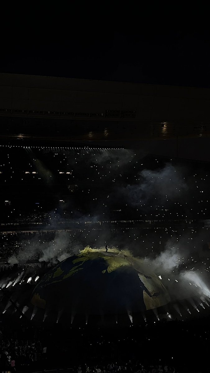 Azeridelight's tweet photo. THE BEST CONCERT EVER!!! (Mükəmməl fotiklər ərsəyə gətirdim) https://t.co/V0V2V0UlnE