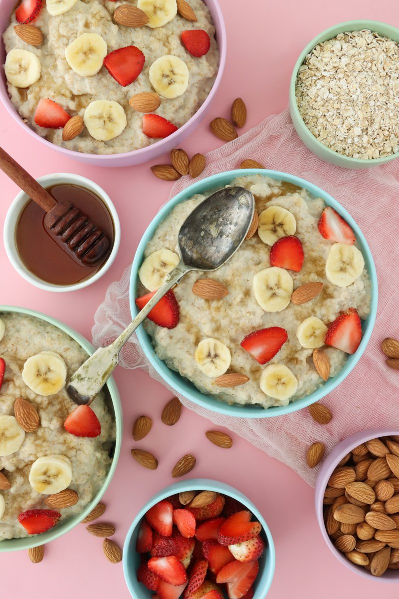 ruly_setiady's tweet photo. A cozy morning means a warm bowl of oatmeal topped with fresh berries and a sprinkle of nuts—simple, delicious, and perfect for starting the day right ， https://t.co/MKd9R4osNn