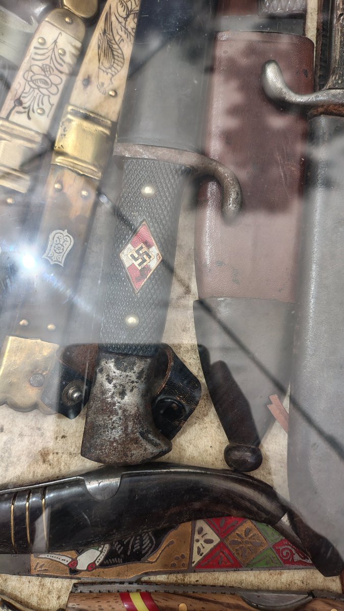 sebarroja's tweet photo. 🙄Benvolgut @marccastells tinc llarga tradició de visita a mercats de tot tipus arreu d'Europa i món, però mai m'he trobat la lleugeresa amb què a @ajigualada @firaigualada tracteu el feixisme‼️
@diariRegio7 @naciomanresa @VilaWeb @elmonarac1 @MonDiari @QuicoSalles @LaVanguardia https://t.co/nnj3RwSCee