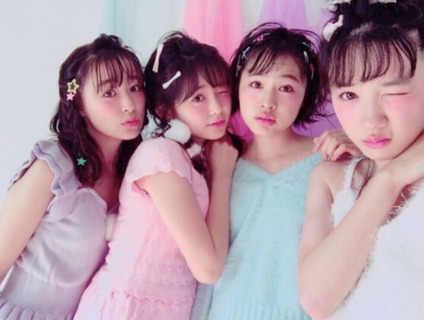 bearchan_chan's tweet photo. 何度読んだか分からない
大好き♥なりたい♥リンカモデルブック
RMRM
Pink ! Pink ! Rinka ! 
みうりん写真集 https://t.co/VMkc1lxu6T