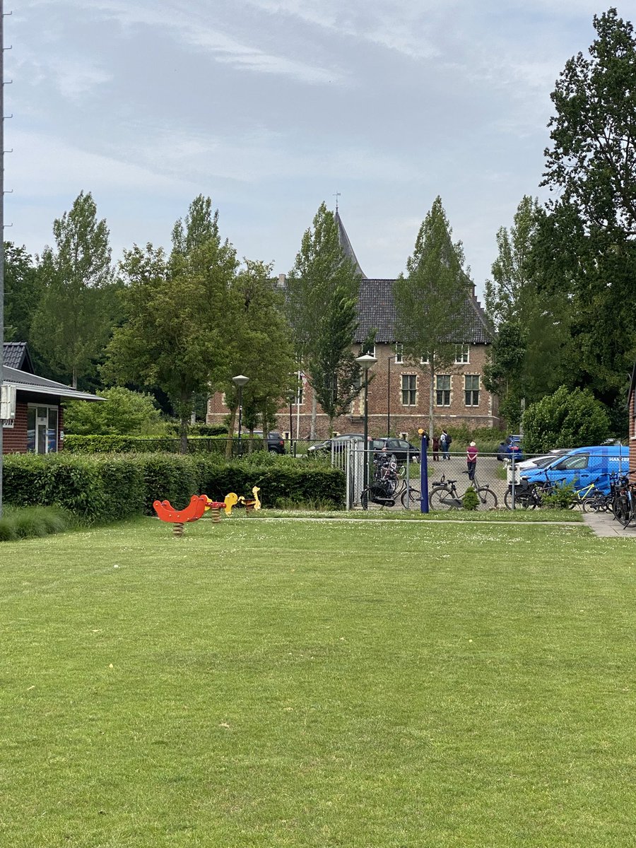 VisserHendri's tweet photo. @Dussense_boys tegen DEVO voor de nacompetitie #groundhop https://t.co/XI2llIZiMW