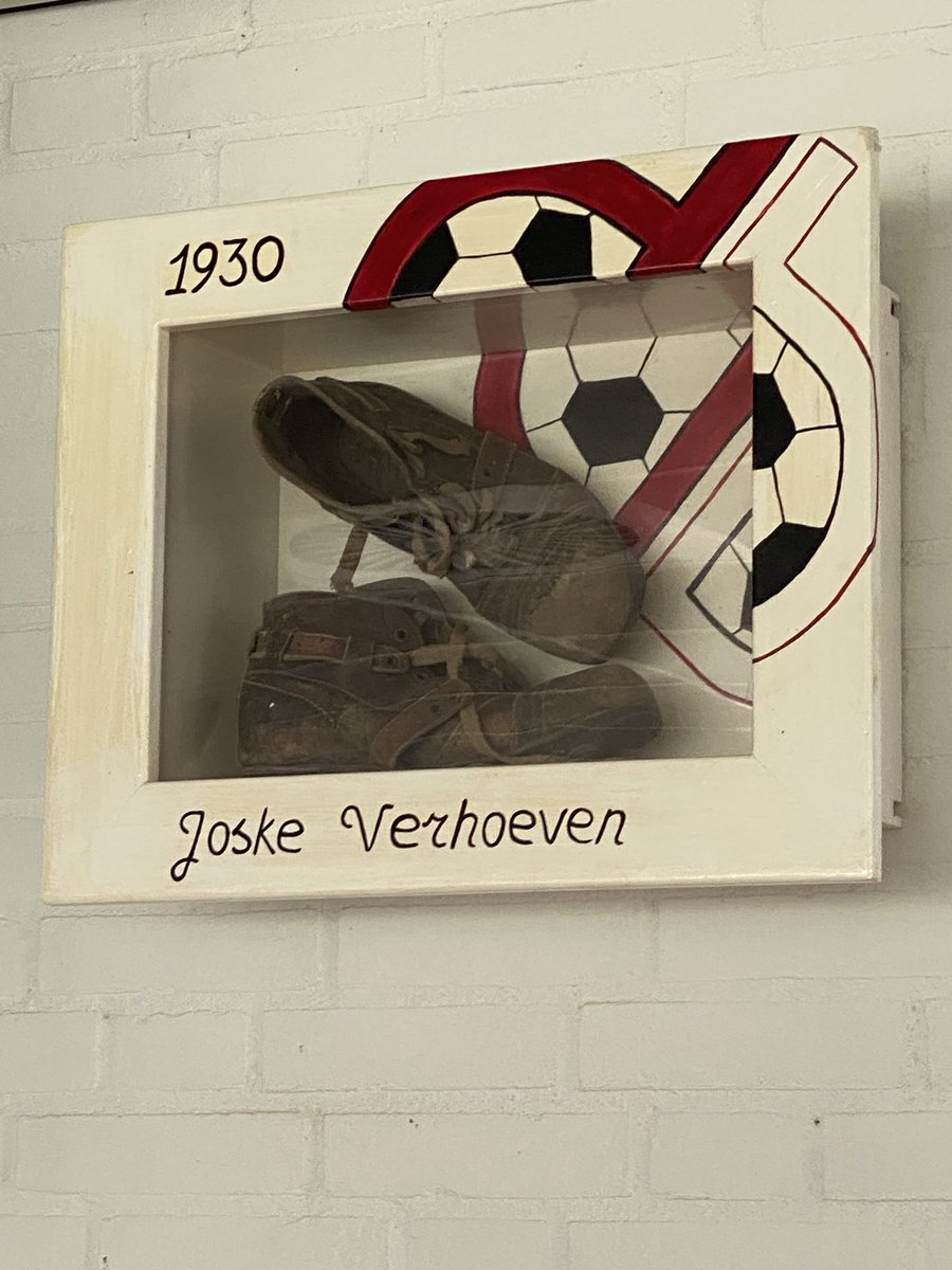 VisserHendri's tweet photo. @Dussense_boys tegen DEVO voor de nacompetitie #groundhop https://t.co/XI2llIZiMW