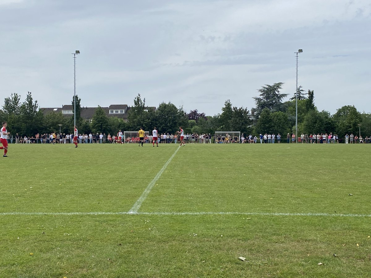 VisserHendri's tweet photo. @Dussense_boys tegen DEVO voor de nacompetitie #groundhop https://t.co/XI2llIZiMW