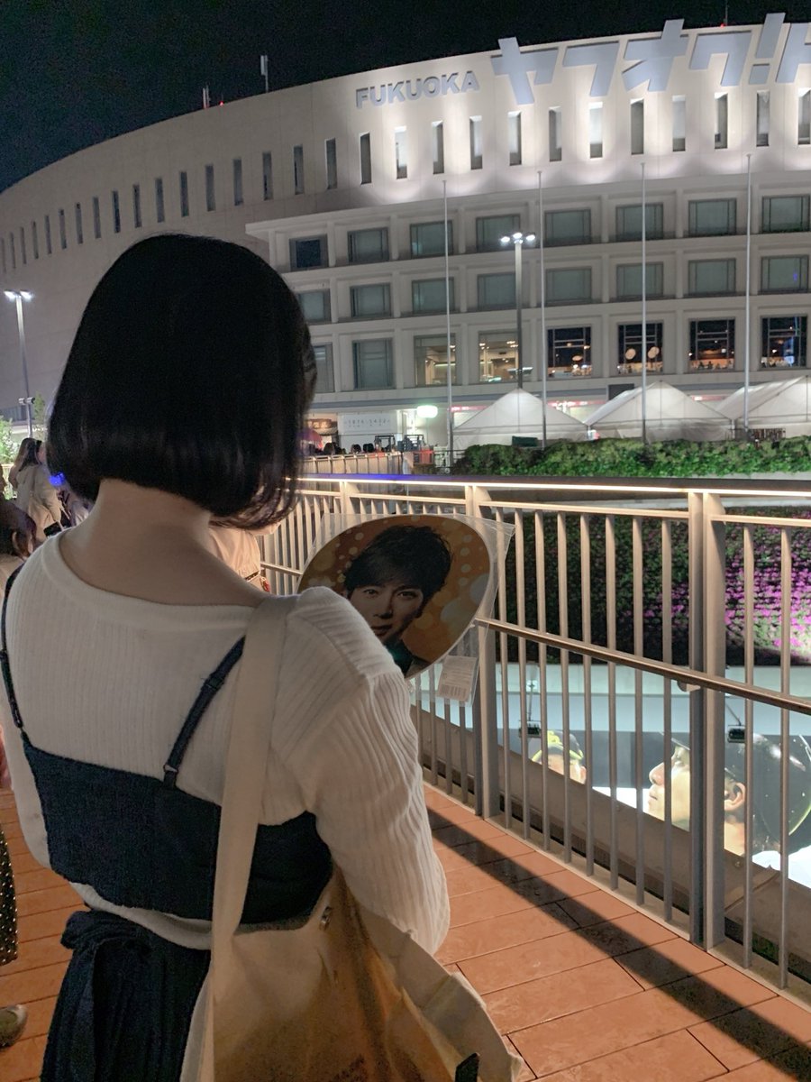 _junkawaii's tweet photo. 小3で嵐に出逢って16年。辛い時も嬉しいときも寄り添ってくれたのはテレビで見る5人の姿だったな。これからも嵐の歌は変わらず寄り添ってくれるんだろうな。嵐に出逢えて本当によかった。何度伝えても足りないけど本当に本当にありがとう。でっかい愛と感謝を。
#WeareARASHI https://t.co/SdnbgwmJgx