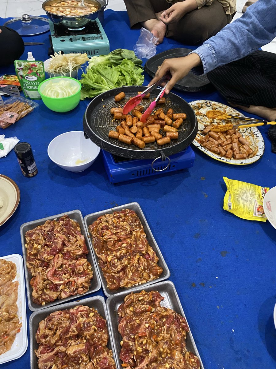 Yayaaas28's tweet photo. Walaupun eom tapi tetap harus kenyanggg 🤗🤗🤗 https://t.co/kCb8WkdLki