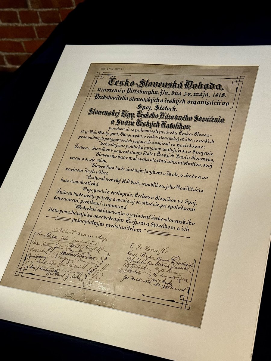 SlovakEmbassyUS's tweet photo. #OTD 108 years ago, the #PittsburghAgreement was signed, a key milestone on the path of Slovaks &amp; Czechs toward freedom and self-determination. It laid the foundation for #Czechoslovakia and remains a lasting symbol of strong Slovak–U.S. ties 🇸🇰🇺🇸 https://t.co/KttmZOPUow