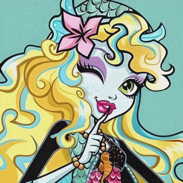 cascadingstarz's tweet photo. winter is literally lagoona blue omg https://t.co/5f9GnMg7R0