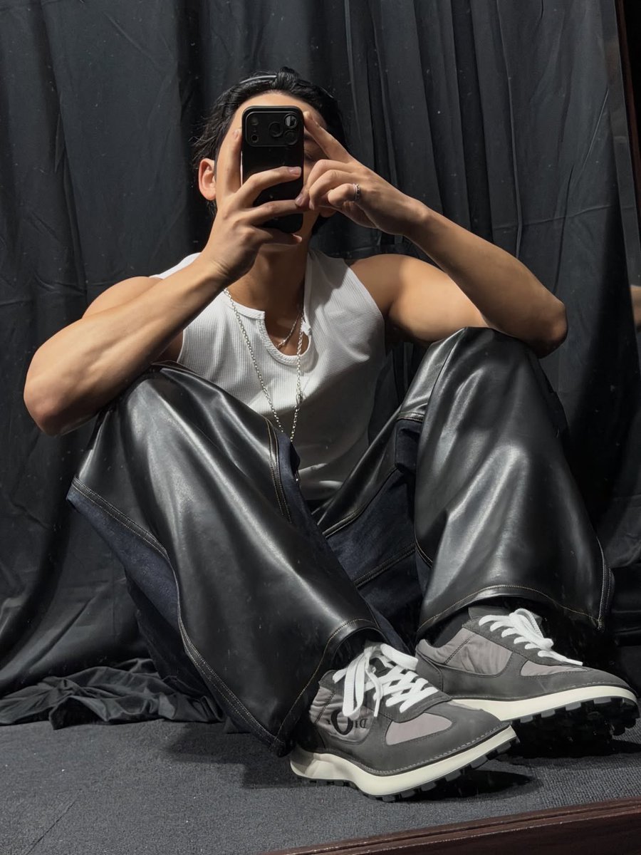 gyuszones's tweet photo. 053126 MIN9YU_K INSTAGRAM POST #MINGYU #세븐틴 #민규

🐶: 👟 https://t.co/M2B648pF0V