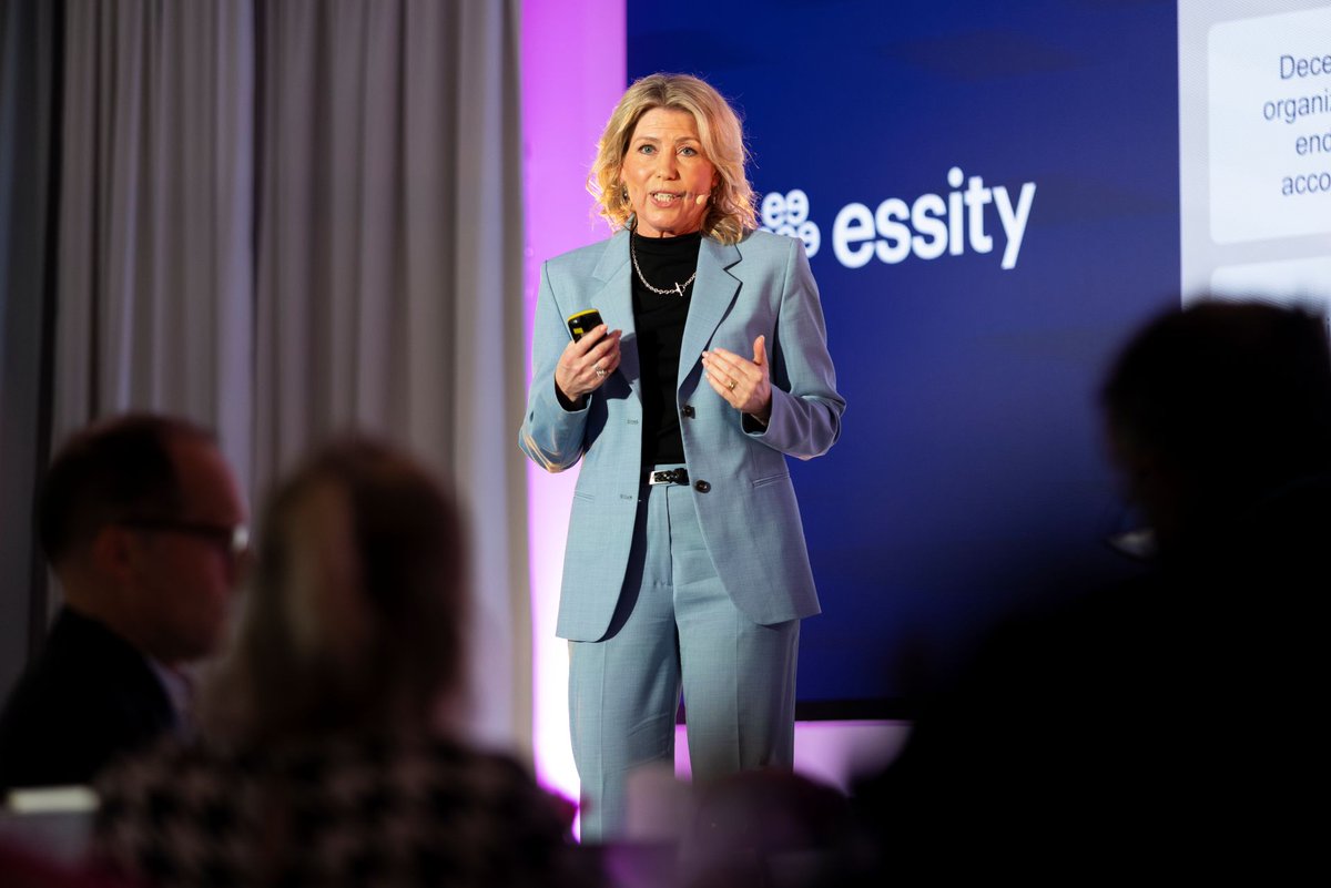 essity's tweet photo. For the coming days, Essity is meeting with investors in Stockholm and Paris.

👉 Listen to our President and CEO Ulrika Kolsrud's fireside chat from the Deutsche Bank Global Consumer Conference live or on demand here: https://t.co/6RhB80yEV5 https://t.co/W6rFLpoJNA