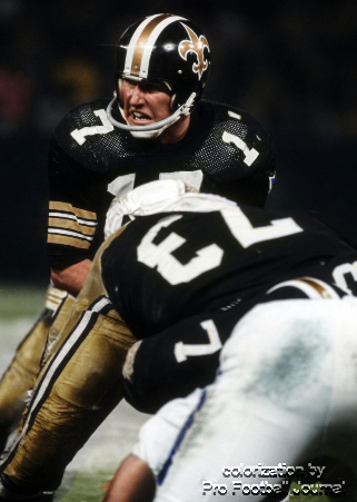 NFL_Journal's tweet photo. #NFLColorization #NFLColorizations
1969 preseason--black lids https://t.co/77f8TOb5Nu