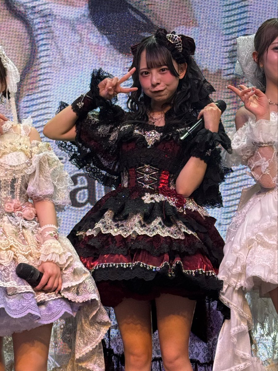aya_d5's tweet photo. 最高なライブだった❗️

#テラテラ https://t.co/IT3oCqfEeP