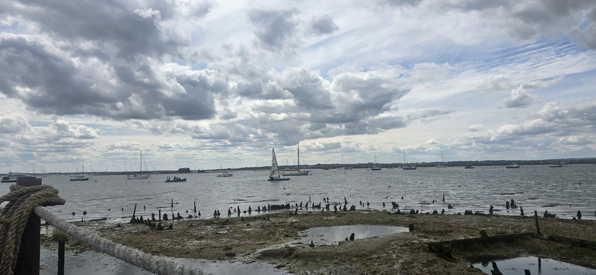 Brooks675480's tweet photo. Mersea island #staycay https://t.co/7C1K7KOYkB