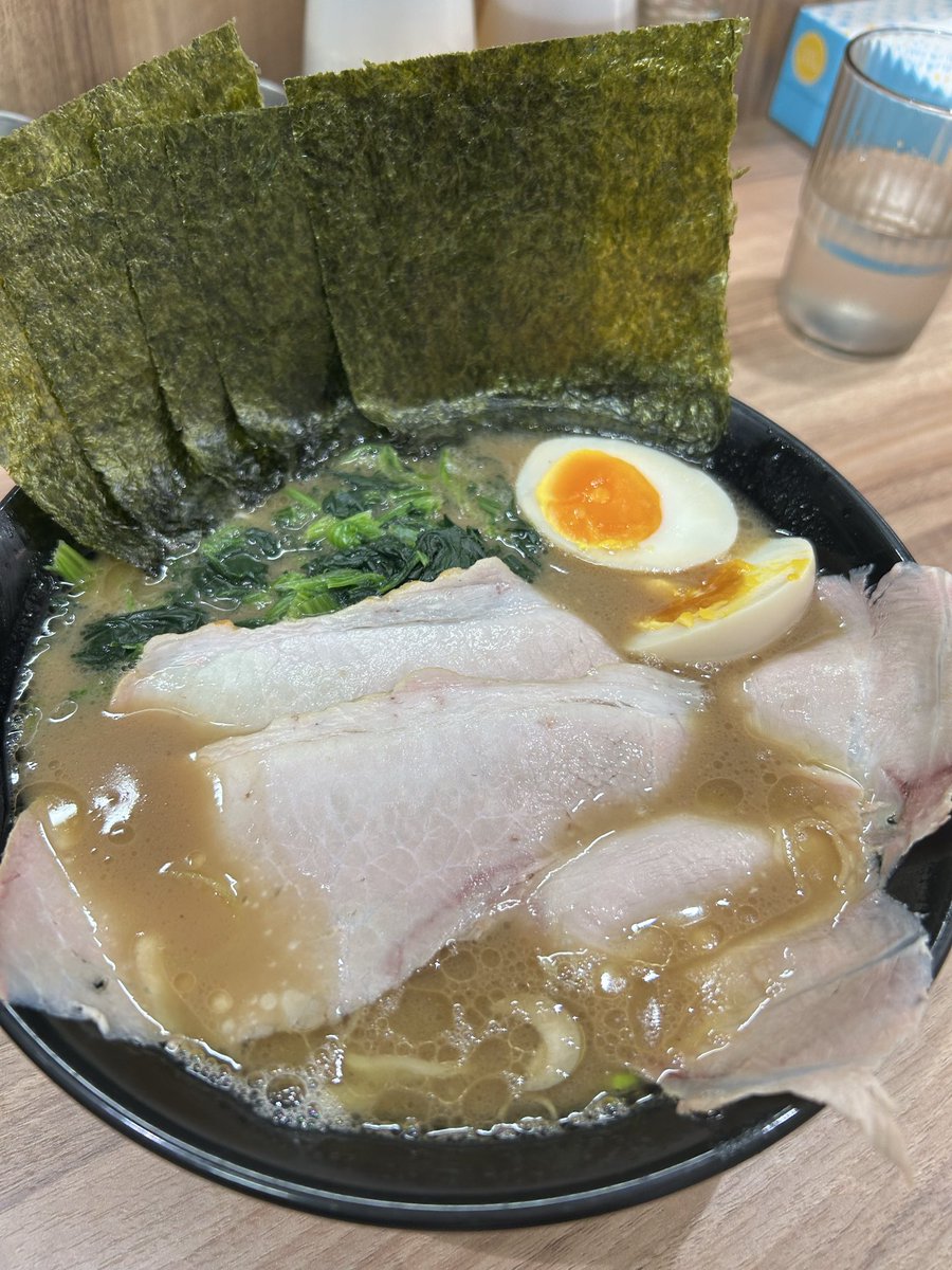 shirodesert2's tweet photo. 昨日のラーメン🍜
#大森駅
#家系ラーメン
#家系
#響家 https://t.co/1proCYD8tr
