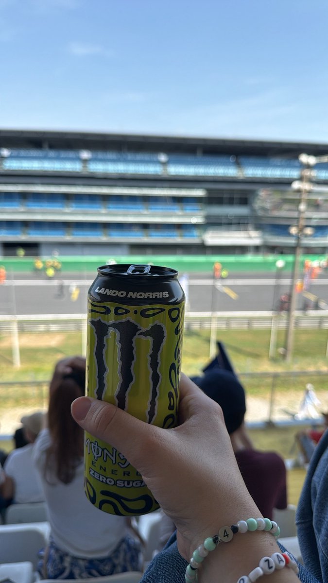 formulaalee's tweet photo. Monza 🌞 https://t.co/bv2CPi7vB1