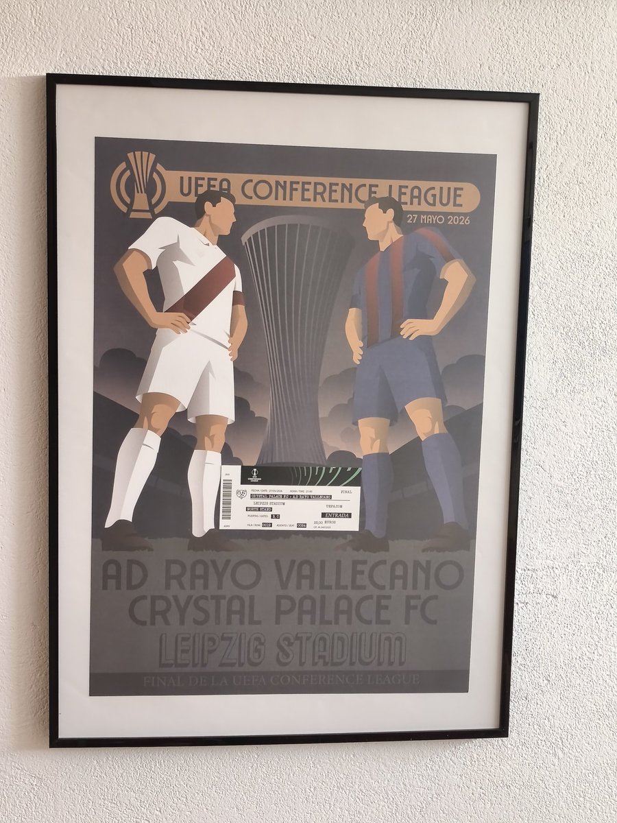 VICALRAYO's tweet photo. Alguna vez podre contar que estuve allí y que fue el viaje soñado de todos los rayistas ⚡⚡⚡ https://t.co/j833M3KKz4
