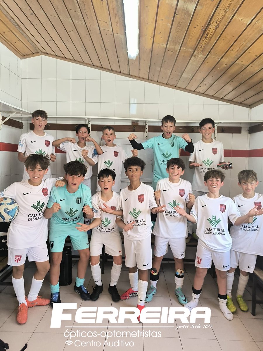 UDSantaMarta's tweet photo. 🏆Campeonato Regional Alevín |

✅Gran victoria por 0-6 a domicilio contra el CD Benavente donde el equipo ha dejado la portería a cero.

¡Seguimos en la lucha! ❤️🤍

#orgulloUDSM #udsantamarta #cdbenavente https://t.co/jE7KkcFPnn